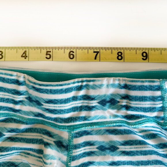 Patagonia Girls Capilene Base Layer Leggings Pants Sz L 12 Green & White Stripes - Picture 6 of 8